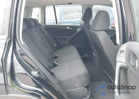 2011 Volkswagen Tiguan S z USA, uszkodzony, nr VIN WVGAV7AX3BW559791